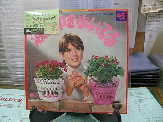 【EP】いしだあゆみ/涙の中を歩いてる('69)